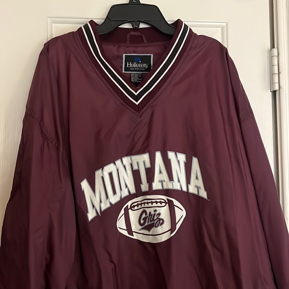 windbreaker crewneck